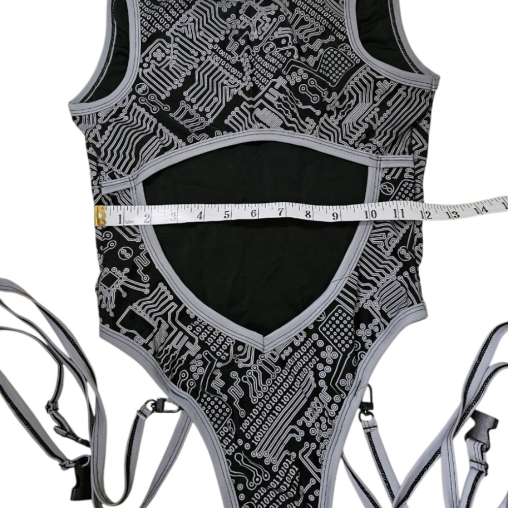 Awesome Reflective Circuit Rave Dance Wear Bodysuit With Leg Straps & Belt - Picture 4 of 14
